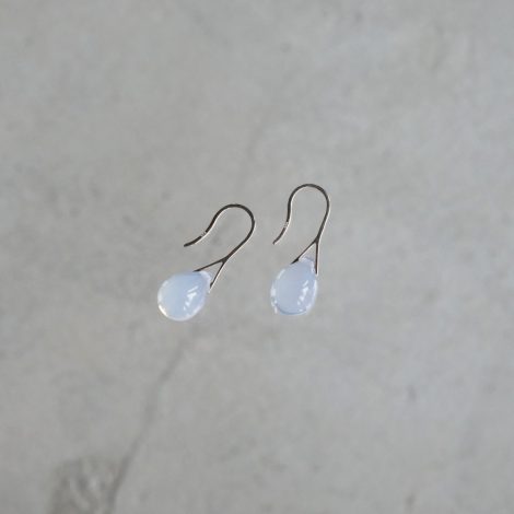 sisijoia-opalinewhiteminigotaearrings