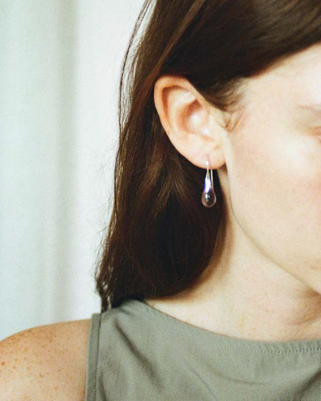 sisijoia-Palelilacminigotaearrings