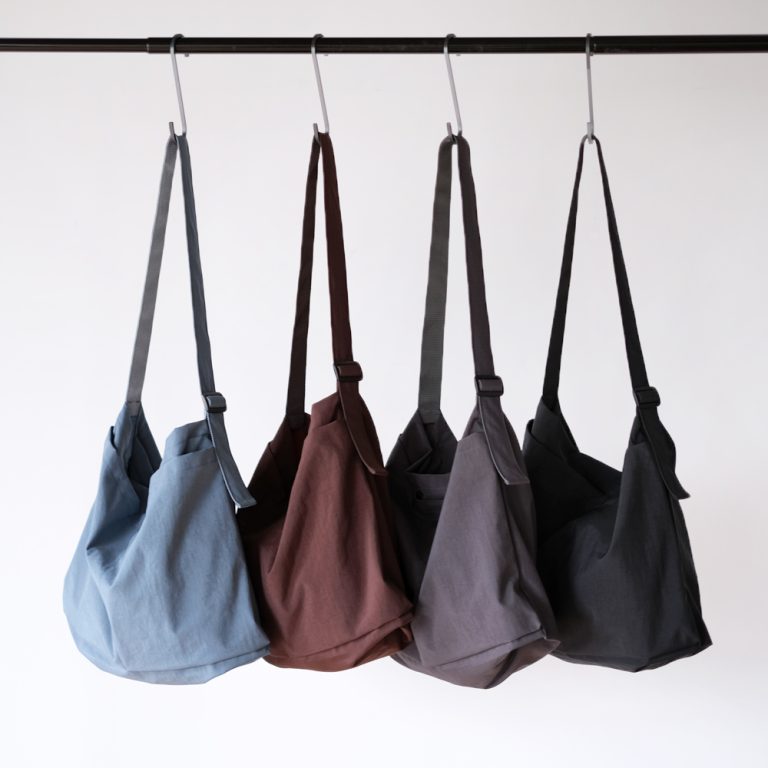 era-erapopuptasushelmetbag