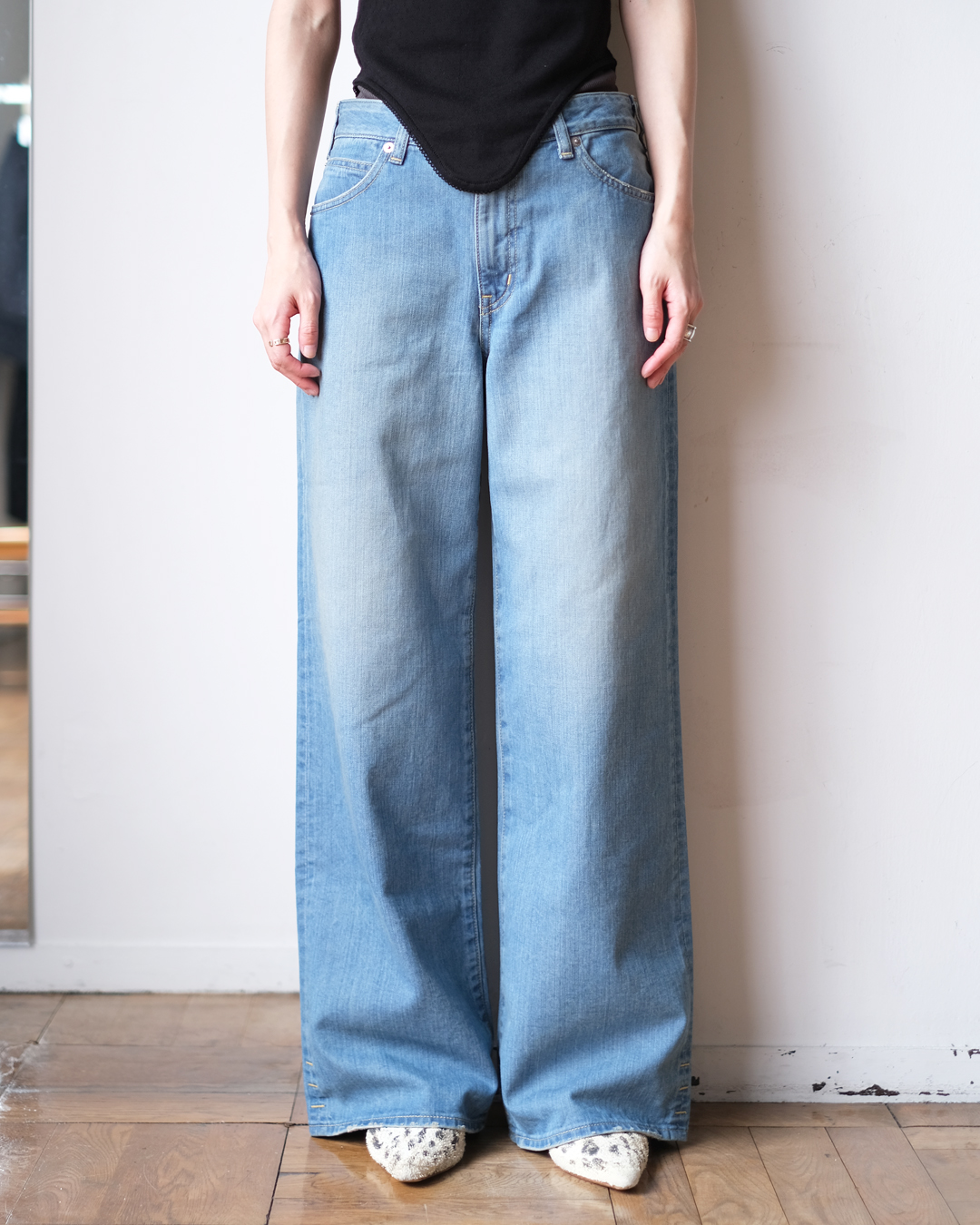 tuesmontresor-3yearthetopazjeanlowrise