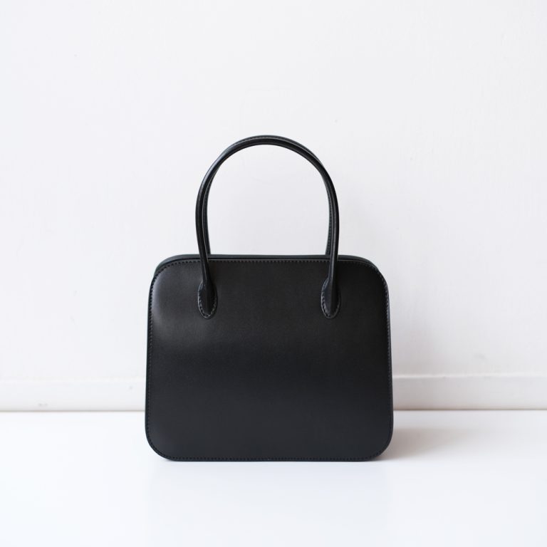 auraleewomens-leathertotebagsmadebyaeta