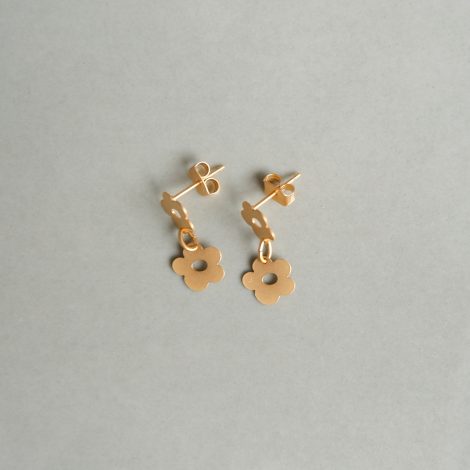 keyholder-2pieceoweretchedmetallongearrings