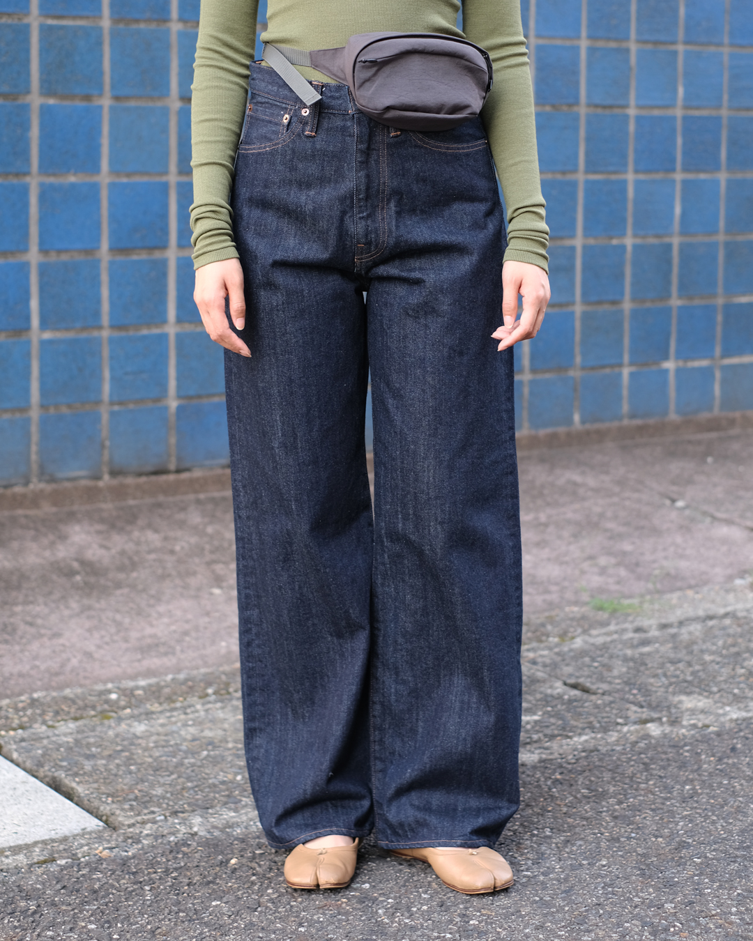 unused-womenwidedenimpants