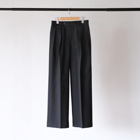 auraleewomens-26awbluefacedwooltwotuckslacks