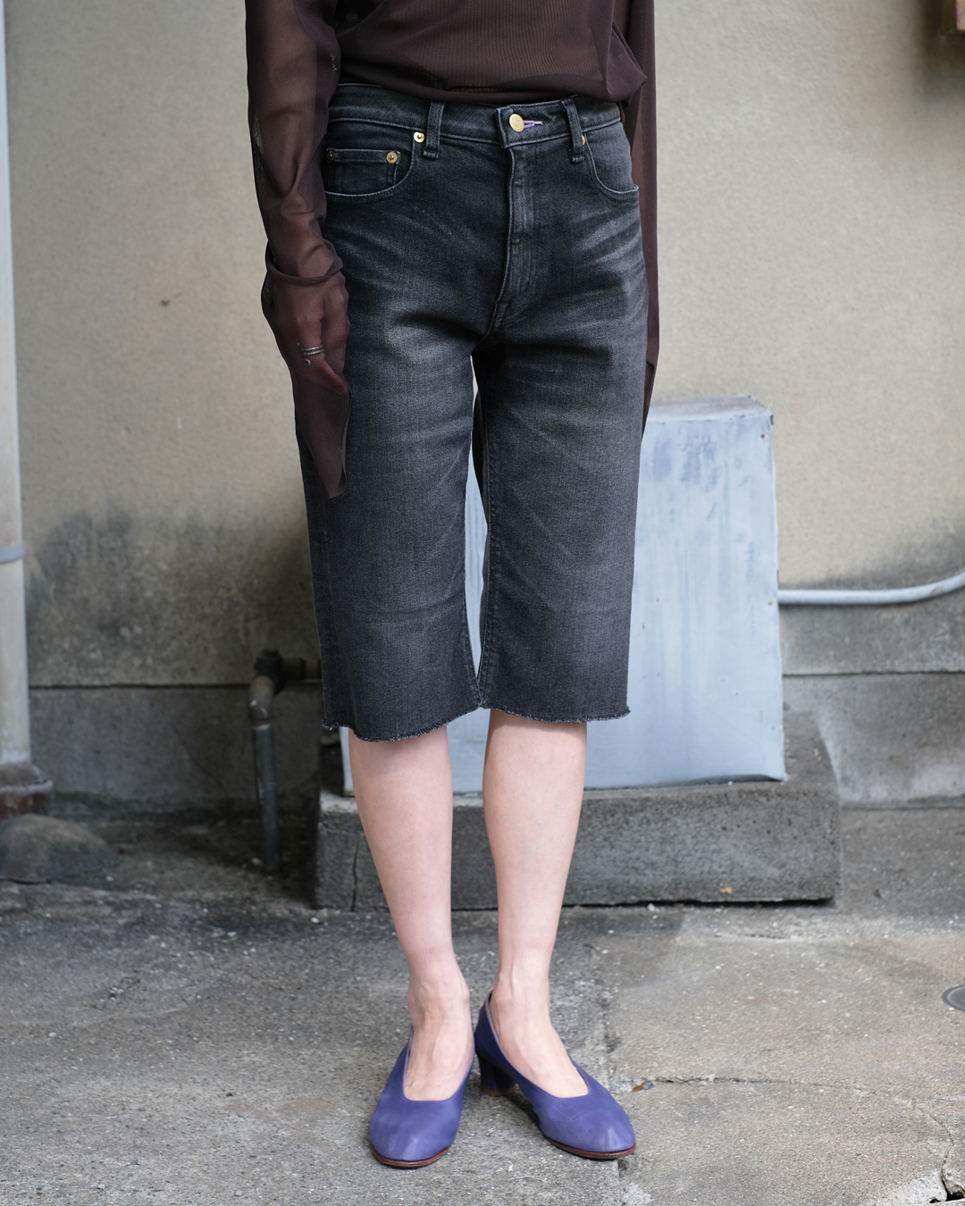 tuesmontresor-black1yeartheamethystjeanshort