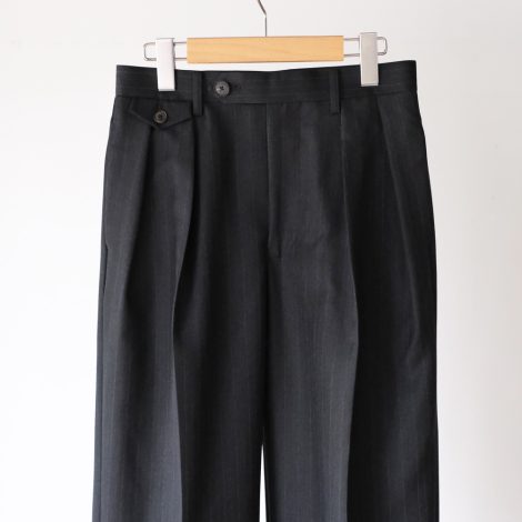 auraleewomens-26awbluefacedwooltwotuckslacks