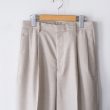 auraleewomens-26awsuperlightwooltwo-tuckslacks