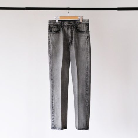 auralee-blackfadedheavydenimcenterpleatedpants