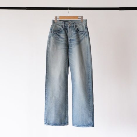 auraleewomens-26awselvedgefadedheavydenimpants