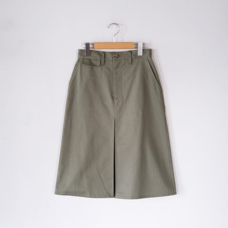tuesmontres-boxpleatedskirt