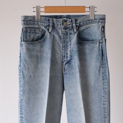auralee-fadedheavydenimcenterpleatedpants